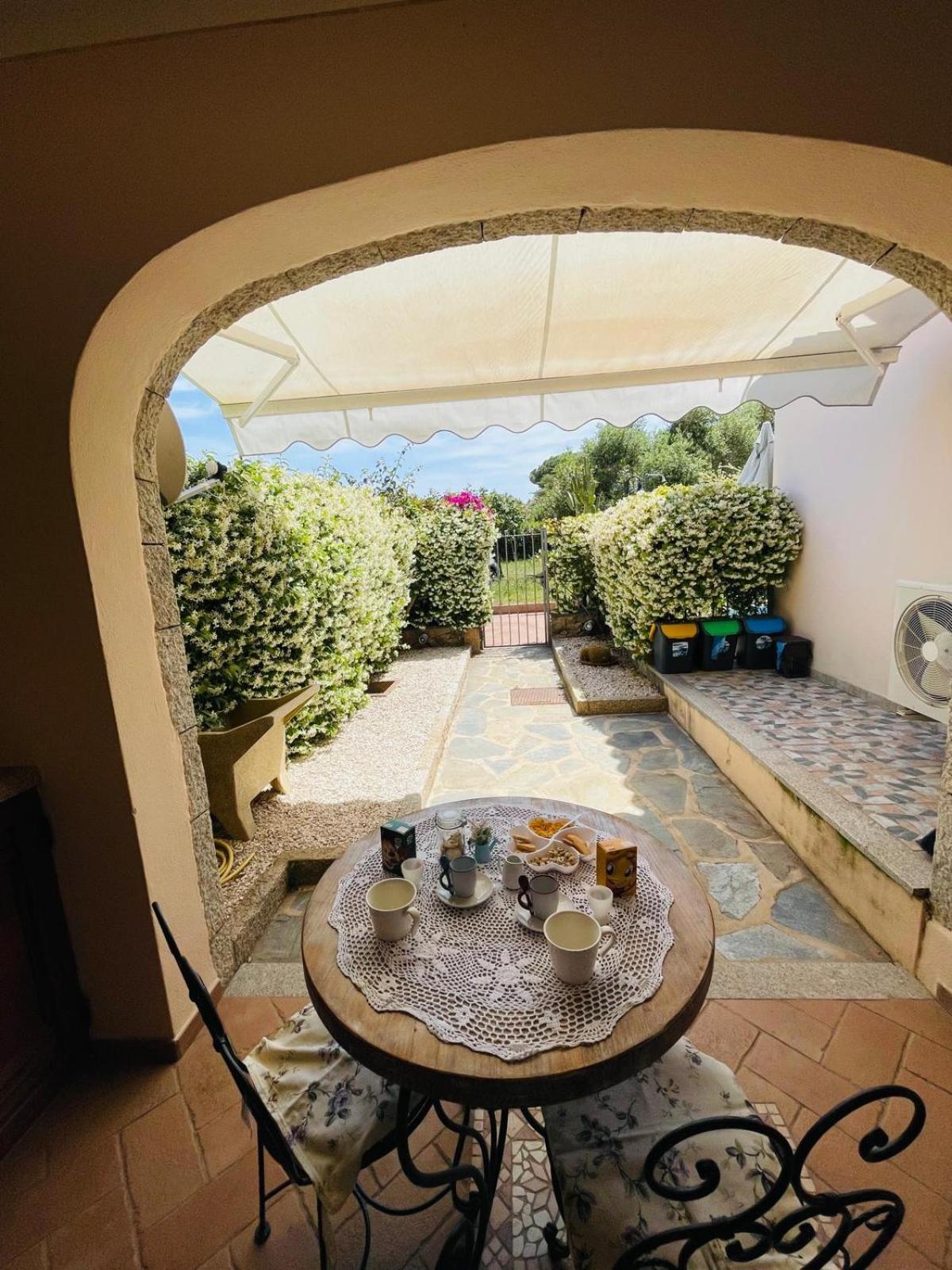 Appartamento Le Querce Vaccileddi Bagian luar foto